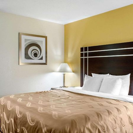 Quality Inn McComb Exterior foto