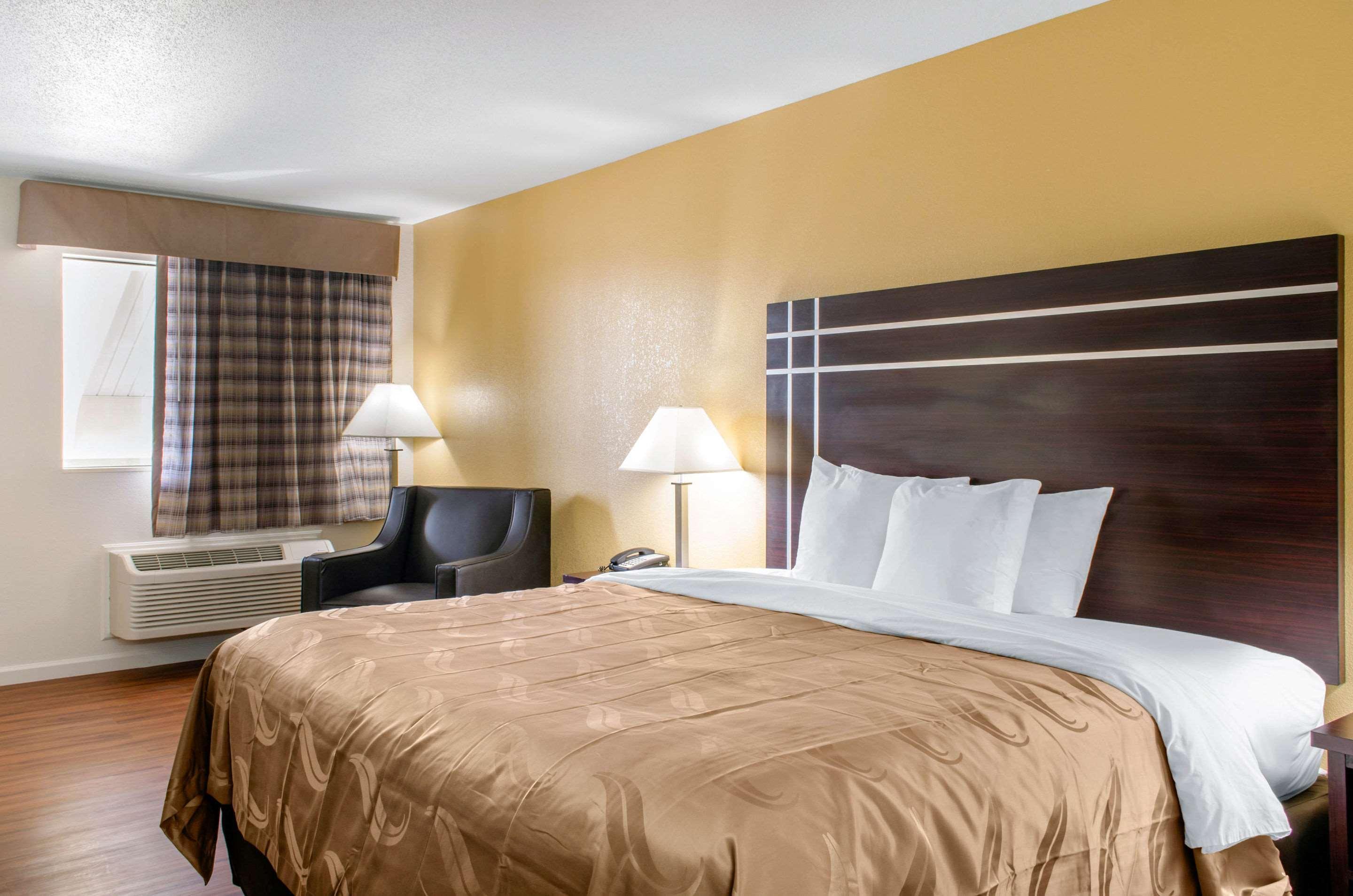 Quality Inn McComb Exterior foto