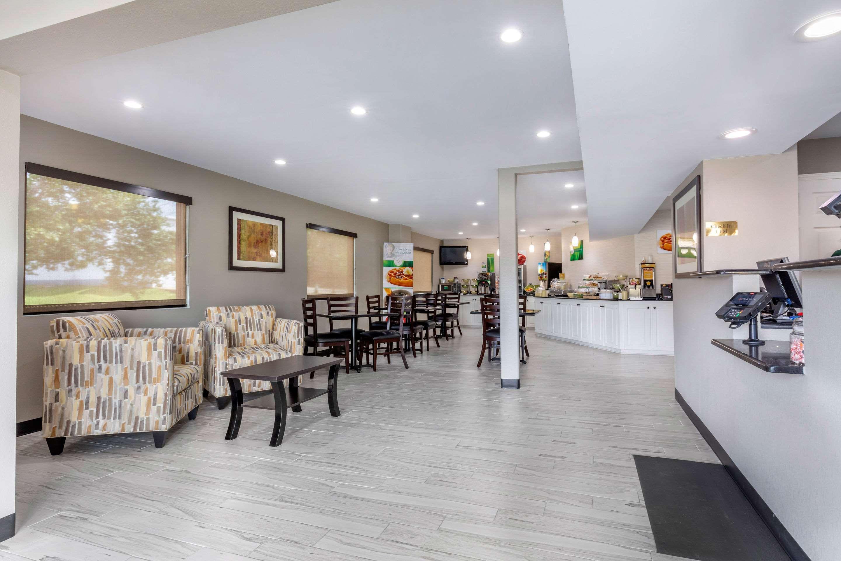 Quality Inn McComb Exterior foto