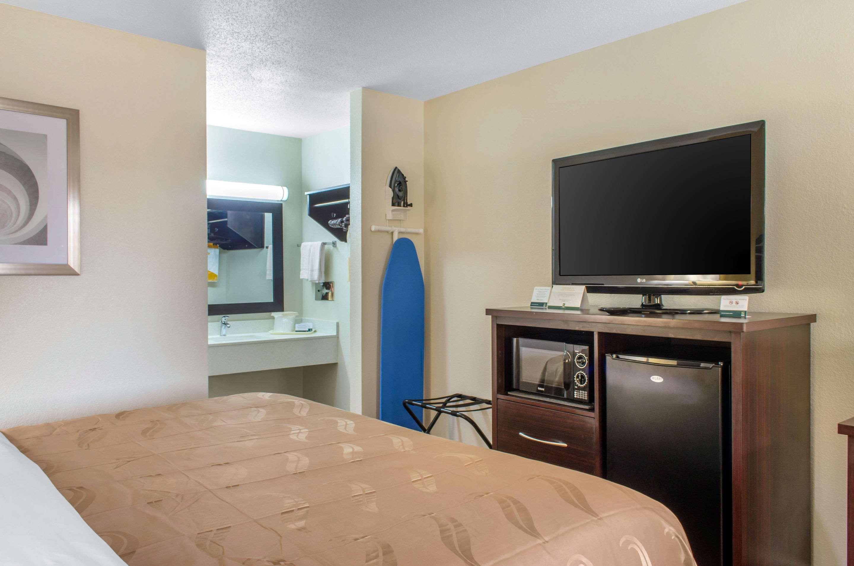 Quality Inn McComb Exterior foto