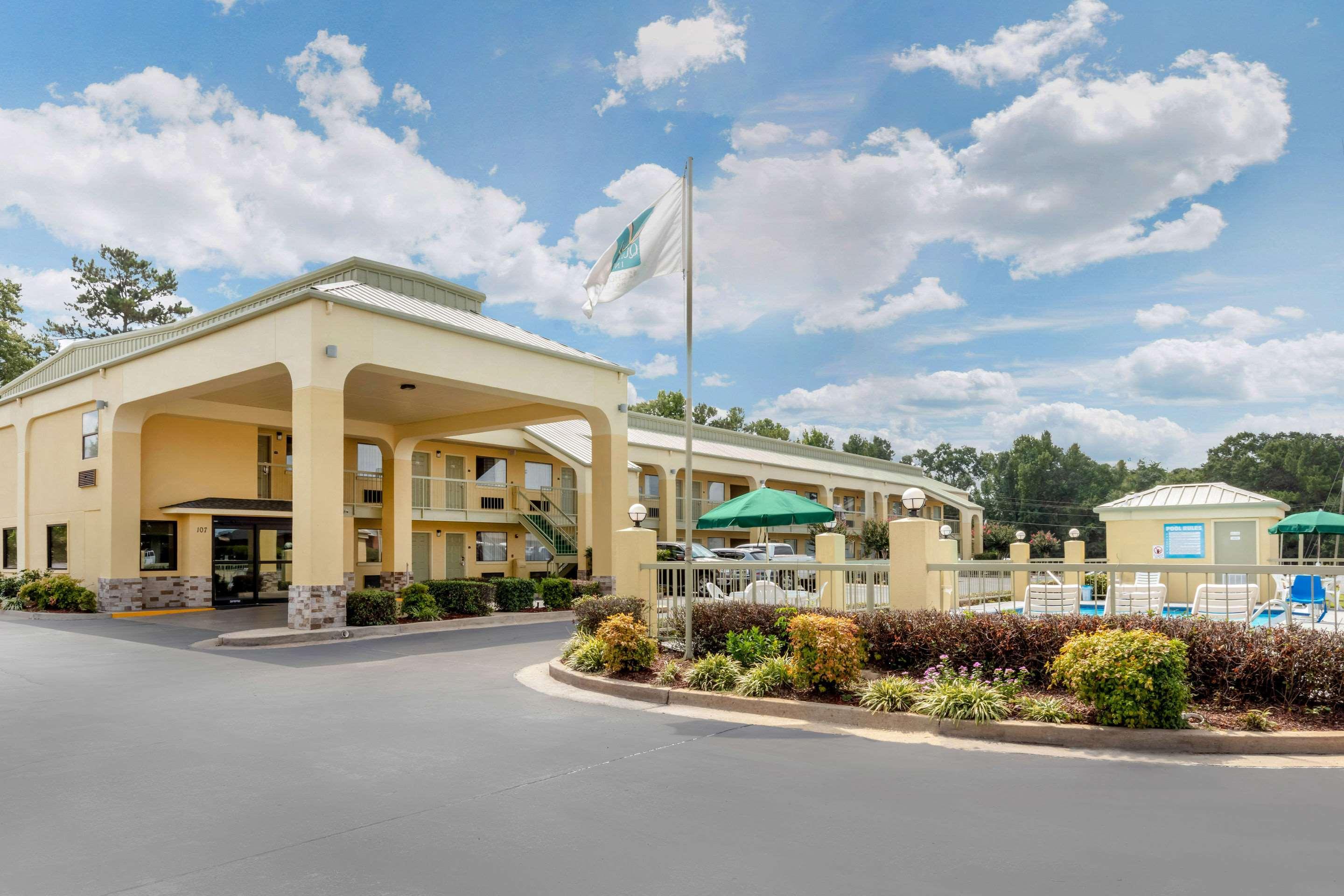 Quality Inn McComb Exterior foto