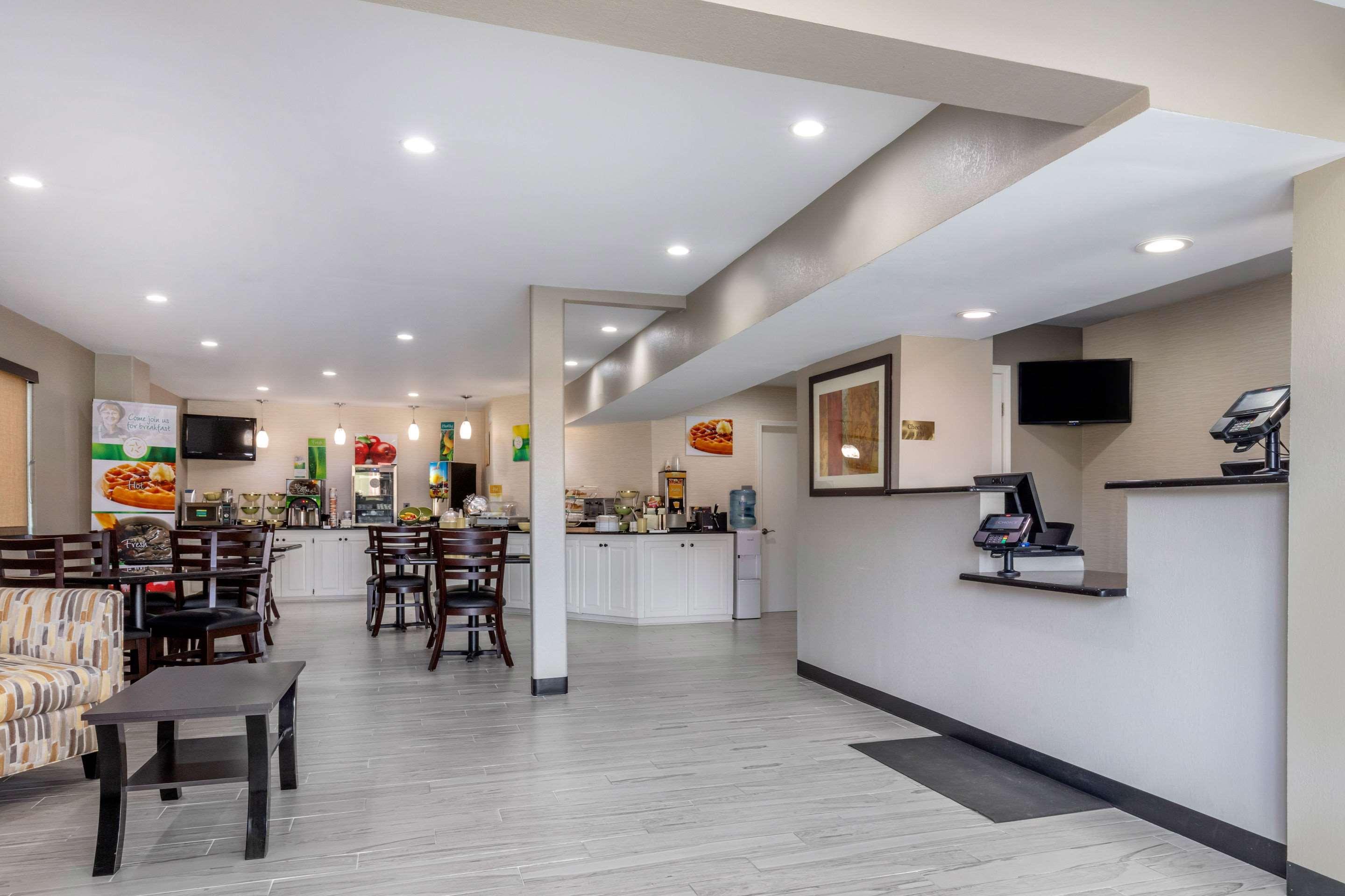 Quality Inn McComb Exterior foto
