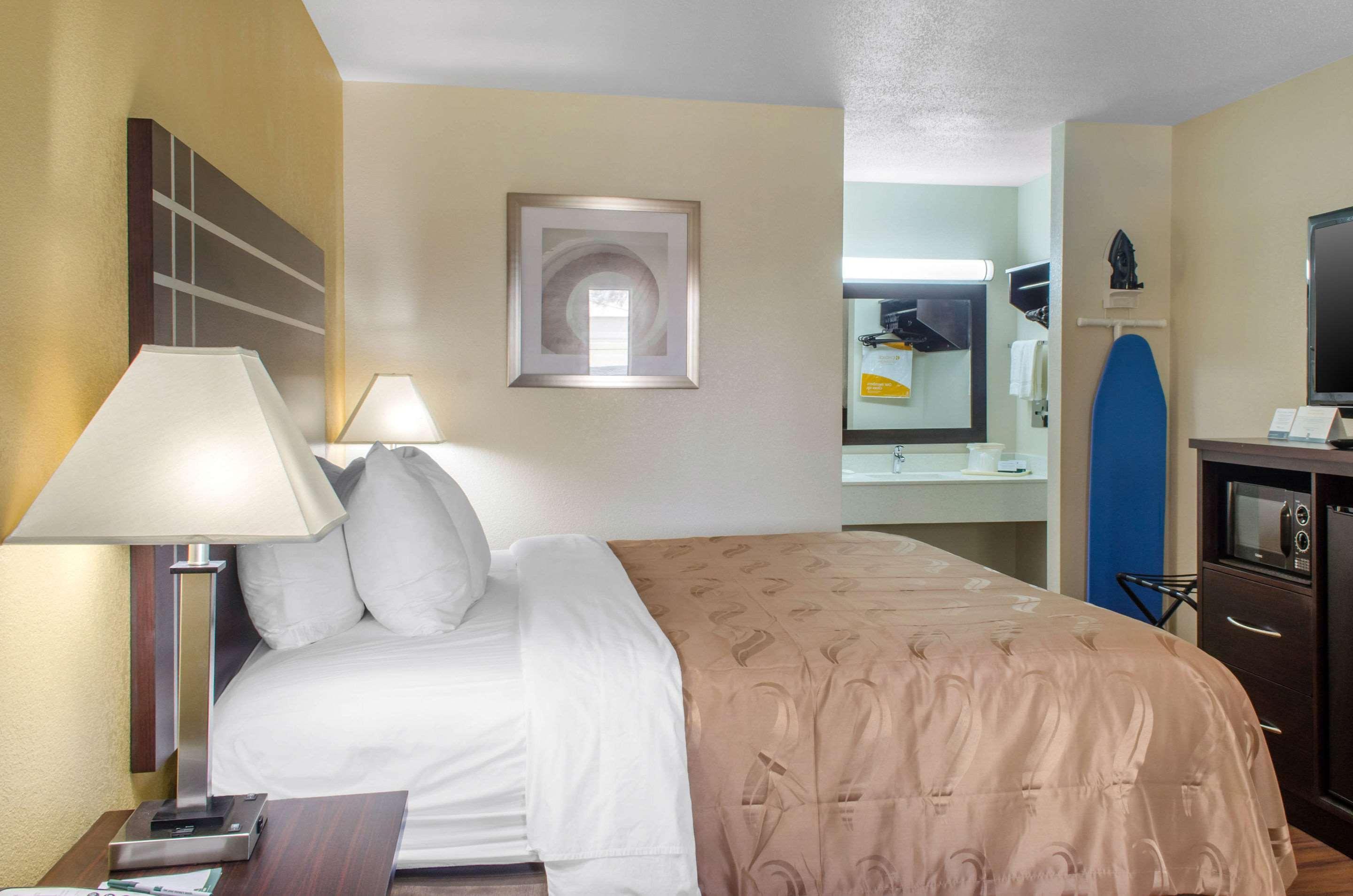 Quality Inn McComb Exterior foto
