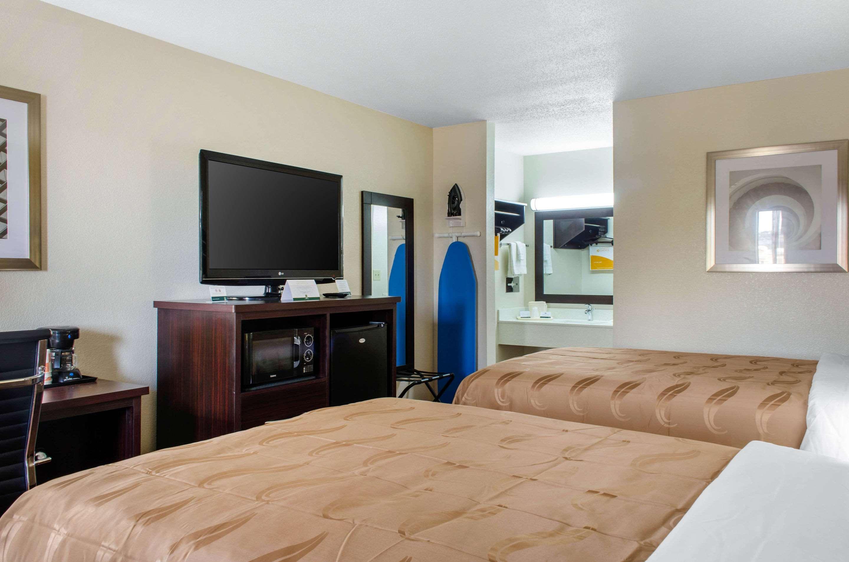 Quality Inn McComb Exterior foto