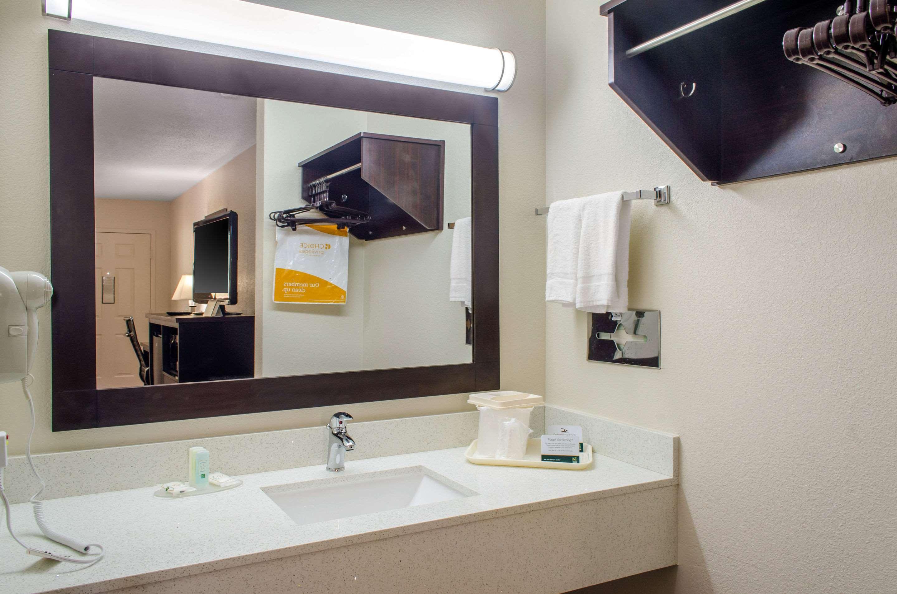 Quality Inn McComb Exterior foto