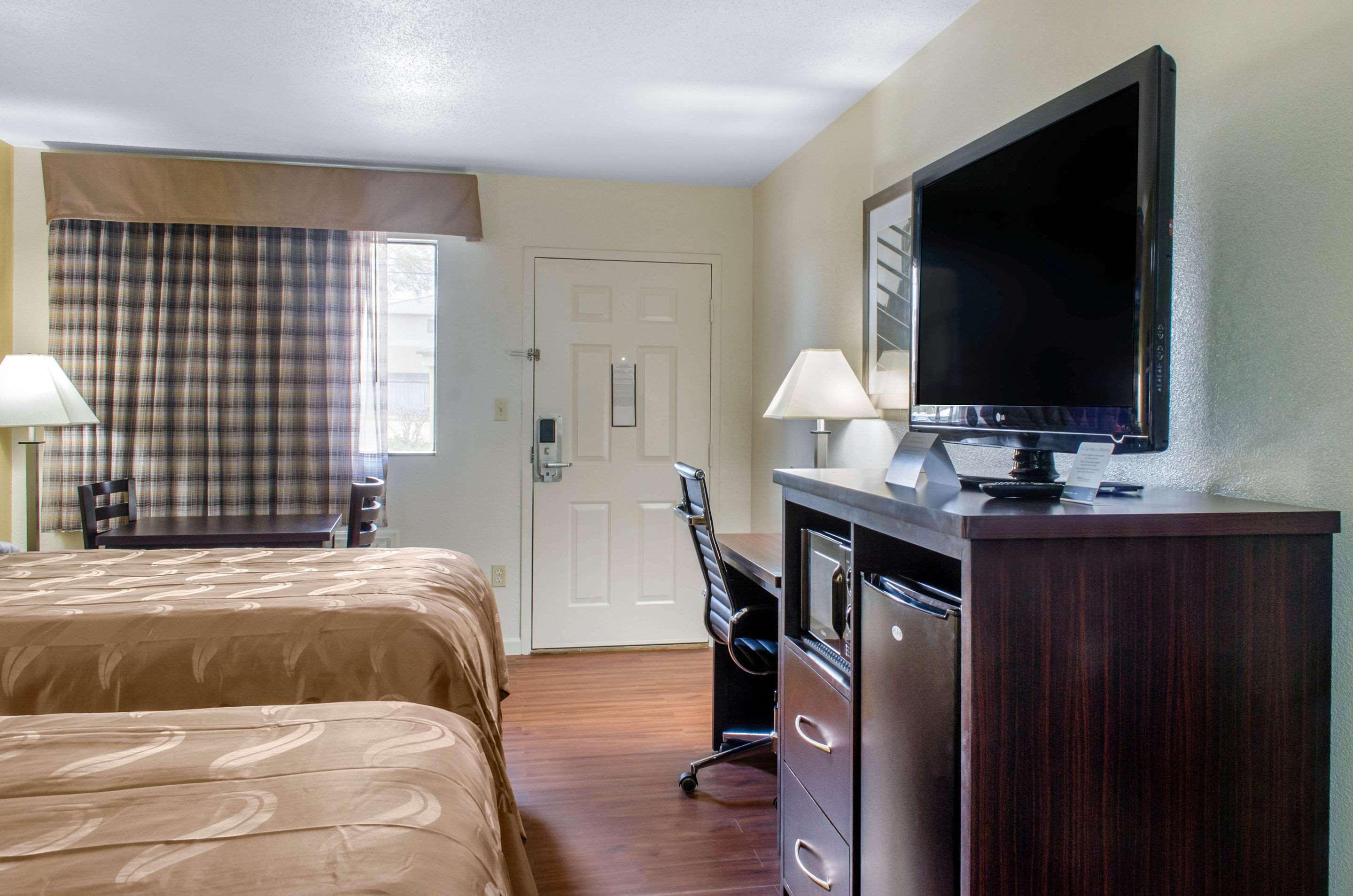Quality Inn McComb Exterior foto