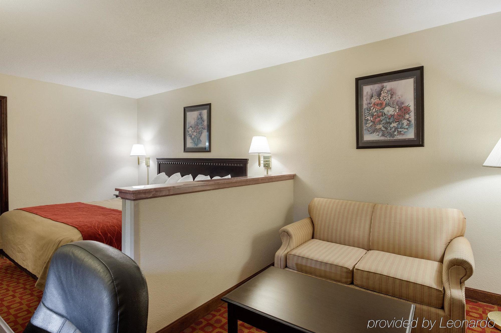 Quality Inn McComb Exterior foto