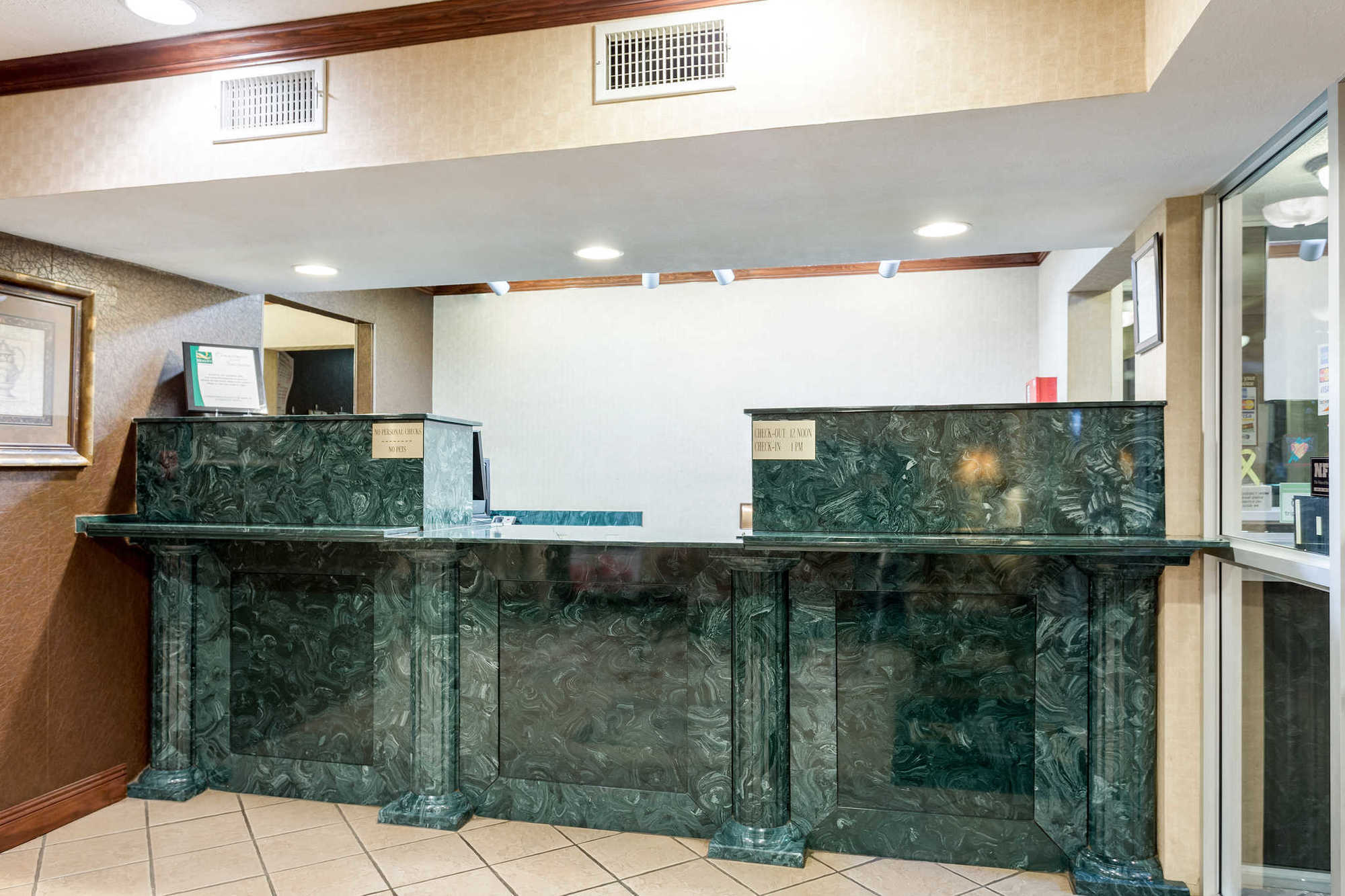 Quality Inn McComb Interior foto