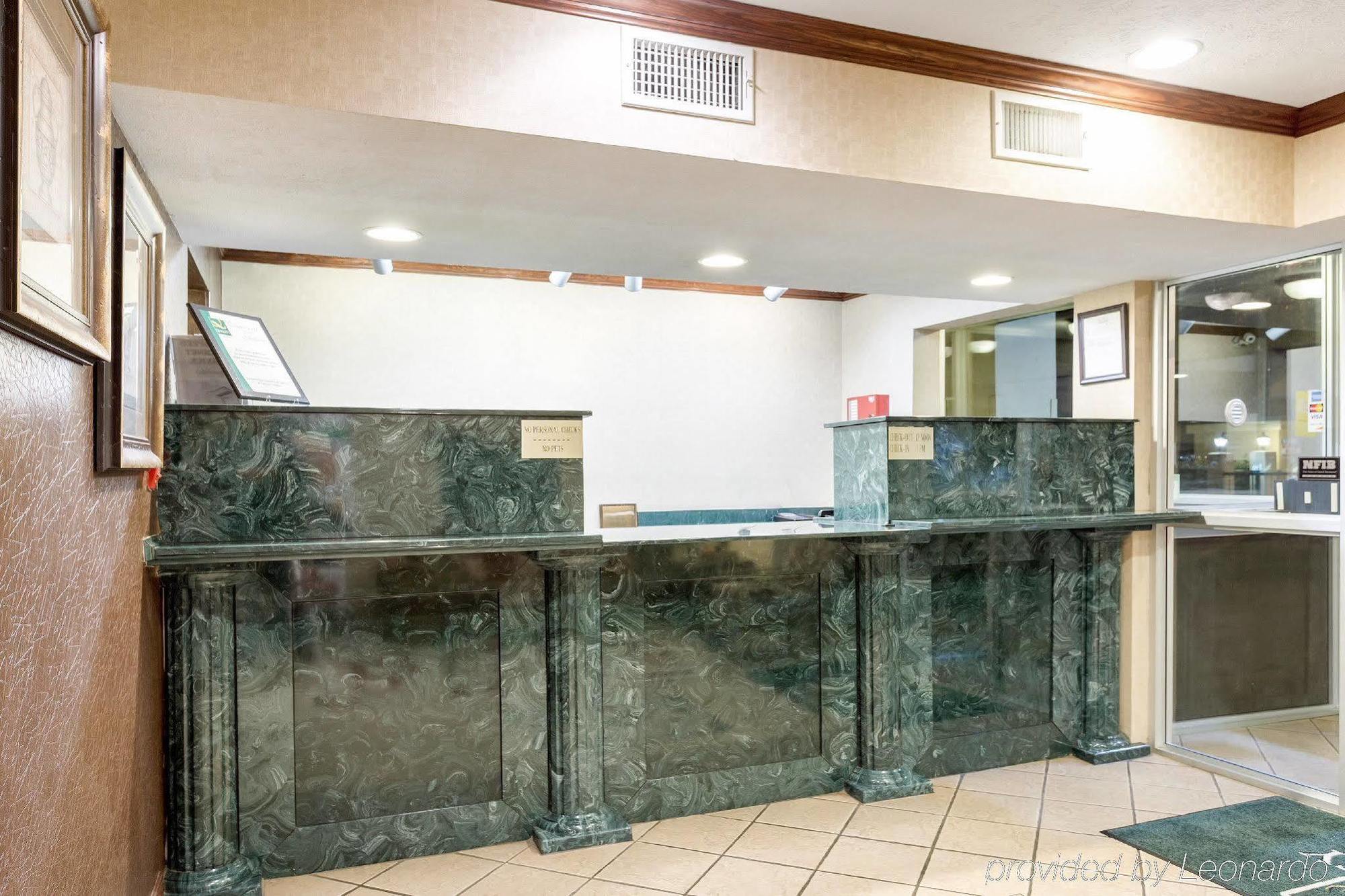 Quality Inn McComb Exterior foto